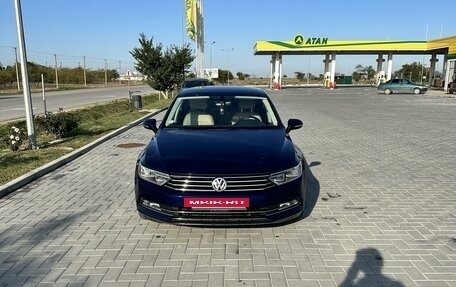 Volkswagen Passat B8 рестайлинг, 2017 год, 2 500 000 рублей, 8 фотография