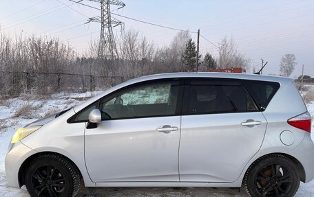 Toyota Ractis II, 2011 год, 990 000 рублей, 3 фотография