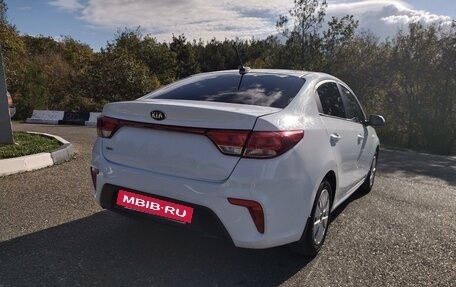 KIA Rio IV, 2018 год, 980 000 рублей, 5 фотография