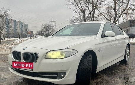 BMW 5 серия, 2011 год, 2 700 000 рублей, 3 фотография