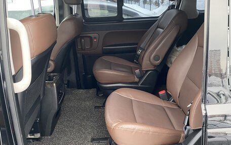 Hyundai Grand Starex Grand Starex I рестайлинг 2, 2018 год, 4 000 000 рублей, 21 фотография