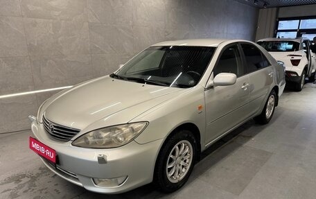 Toyota Camry V40, 2005 год, 899 000 рублей, 1 фотография