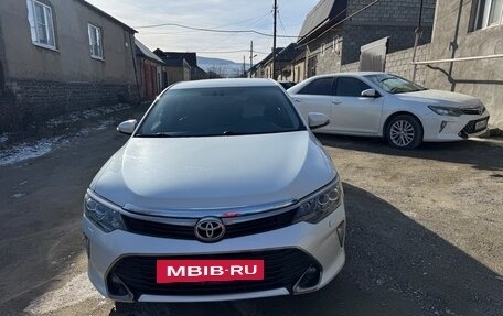 Toyota Camry, 2016 год, 2 100 000 рублей, 2 фотография