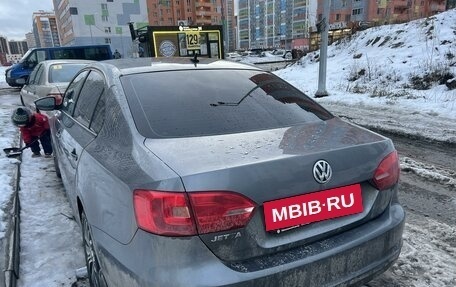 Volkswagen Jetta VI, 2013 год, 870 000 рублей, 3 фотография