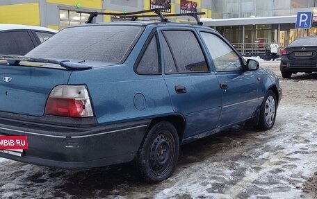 Daewoo Nexia I рестайлинг, 2000 год, 100 000 рублей, 5 фотография