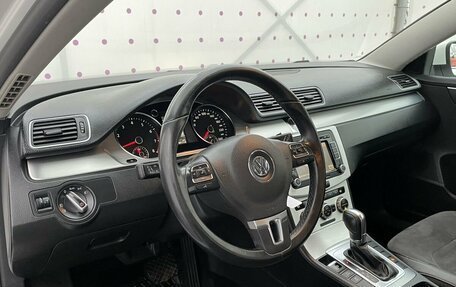 Volkswagen Passat B7, 2011 год, 1 360 000 рублей, 15 фотография