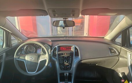 Opel Astra J, 2013 год, 1 100 000 рублей, 10 фотография