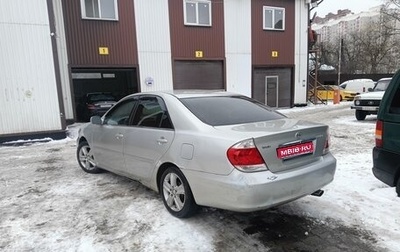 Toyota Camry V40, 2005 год, 350 000 рублей, 1 фотография