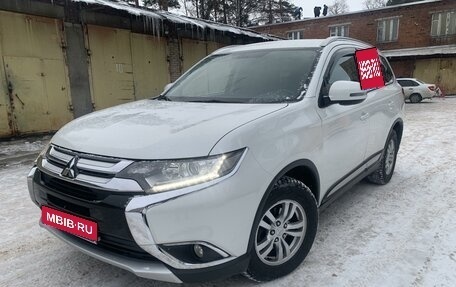 Mitsubishi Outlander III рестайлинг 3, 2016 год, 1 фотография