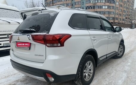 Mitsubishi Outlander III рестайлинг 3, 2016 год, 4 фотография