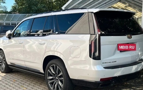 Cadillac Escalade V, 2023 год, 15 762 583 рублей, 2 фотография