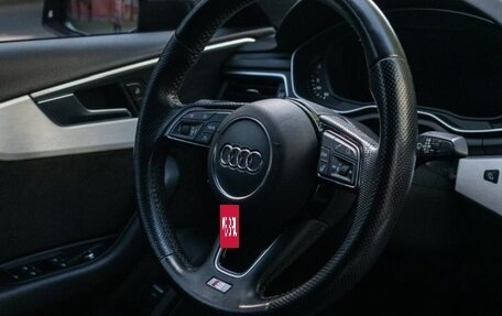 Audi A4, 2017 год, 2 650 000 рублей, 13 фотография