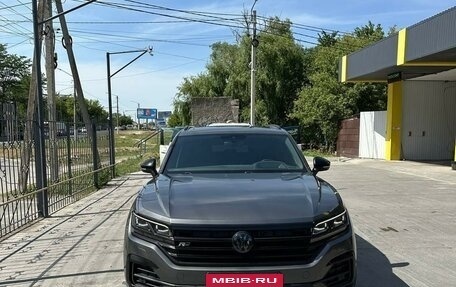 Volkswagen Touareg III, 2020 год, 5 800 000 рублей, 2 фотография