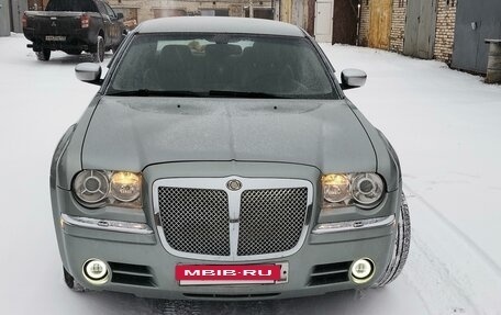 Chrysler 300C II, 2004 год, 1 050 000 рублей, 4 фотография