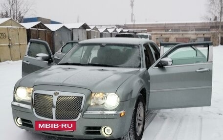 Chrysler 300C II, 2004 год, 1 050 000 рублей, 3 фотография