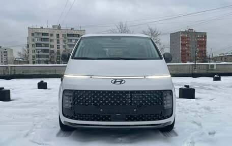 Hyundai Staria, 2024 год, 8 250 000 рублей, 3 фотография