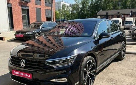 Volkswagen Passat B8 рестайлинг, 2021 год, 2 500 000 рублей, 1 фотография