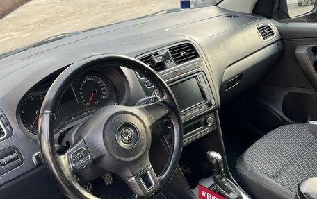 Volkswagen Polo VI (EU Market), 2011 год, 720 000 рублей, 4 фотография