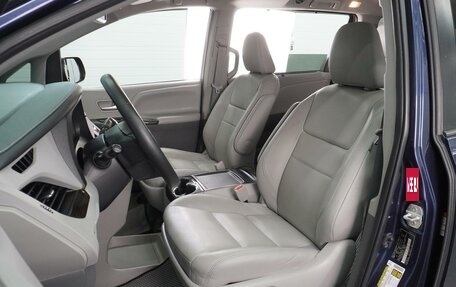 Toyota Sienna III, 2019 год, 3 699 000 рублей, 11 фотография