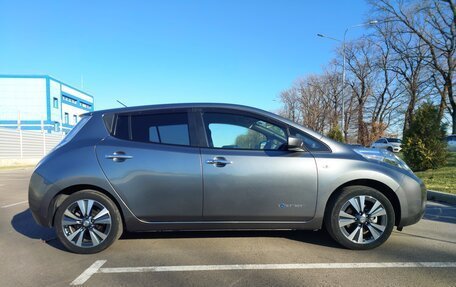 Nissan Leaf I, 2017 год, 1 350 000 рублей, 7 фотография