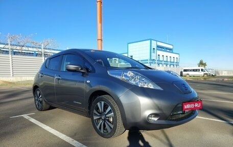 Nissan Leaf I, 2017 год, 1 350 000 рублей, 2 фотография