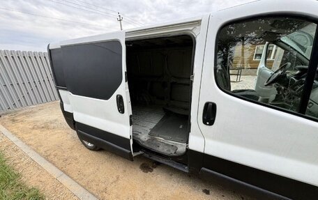 Renault Trafic, 2007 год, 970 000 рублей, 6 фотография