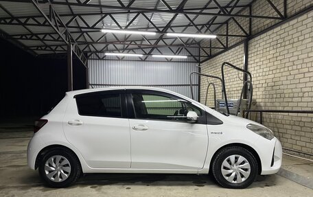 Toyota Vitz, 2017 год, 1 220 000 рублей, 3 фотография