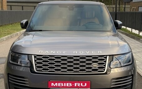 Land Rover Range Rover IV рестайлинг, 2019 год, 8 000 000 рублей, 1 фотография