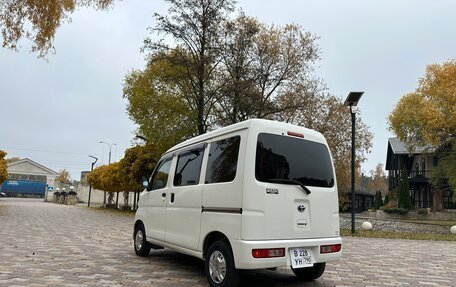 Toyota Pixis Van I, 2013 год, 850 000 рублей, 5 фотография