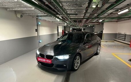 BMW 3 серия, 2018 год, 3 690 000 рублей, 10 фотография