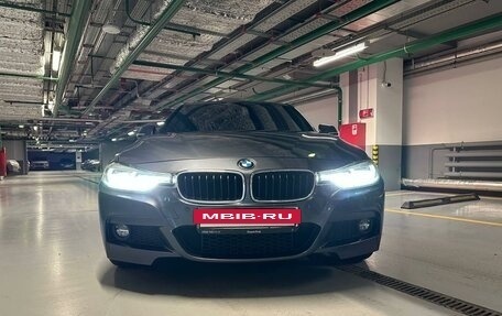 BMW 3 серия, 2018 год, 3 690 000 рублей, 11 фотография