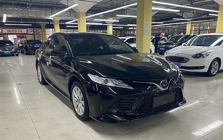 Toyota Camry, 2021 год, 2 640 000 рублей, 1 фотография