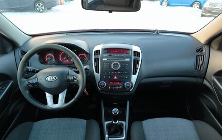 KIA cee'd I рестайлинг, 2010 год, 734 995 рублей, 17 фотография