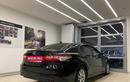 Toyota Camry, 2019 год, 2 550 000 рублей, 4 фотография