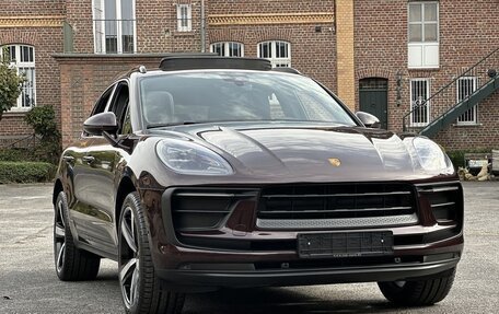 Porsche Macan I рестайлинг, 2022 год, 9 992 016 рублей, 2 фотография