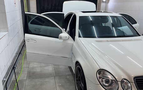 Mercedes-Benz E-Класс, 2005 год, 1 500 000 рублей, 6 фотография