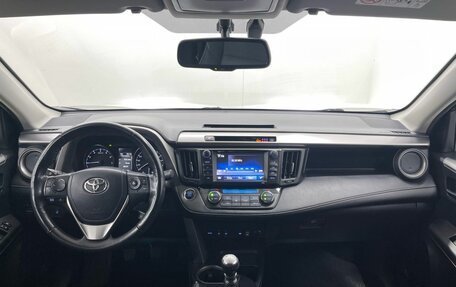 Toyota RAV4, 2018 год, 2 944 000 рублей, 20 фотография