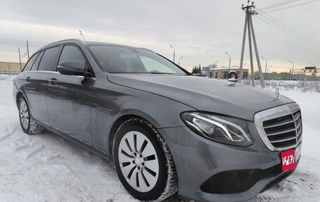 Mercedes-Benz E-Класс, 2019 год, 3 234 567 рублей, 1 фотография