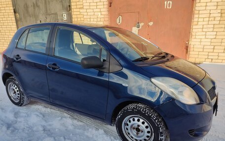 Toyota Yaris III рестайлинг, 2008 год, 450 000 рублей, 6 фотография