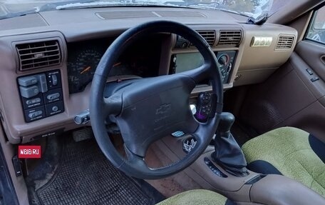 Chevrolet Blazer II рестайлинг, 1997 год, 760 000 рублей, 11 фотография