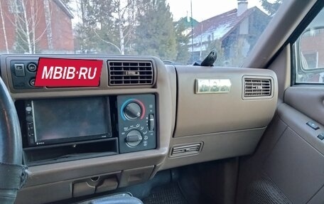 Chevrolet Blazer II рестайлинг, 1997 год, 760 000 рублей, 13 фотография