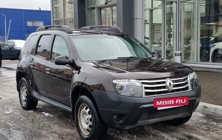 Renault Duster I рестайлинг, 2014 год, 990 000 рублей, 2 фотография