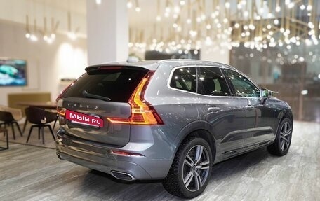 Volvo XC60 II, 2018 год, 3 750 000 рублей, 2 фотография