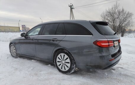 Mercedes-Benz E-Класс, 2019 год, 3 234 567 рублей, 4 фотография