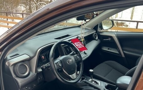 Toyota RAV4, 2017 год, 2 299 999 рублей, 3 фотография