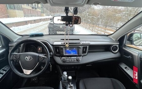 Toyota RAV4, 2017 год, 2 299 999 рублей, 9 фотография