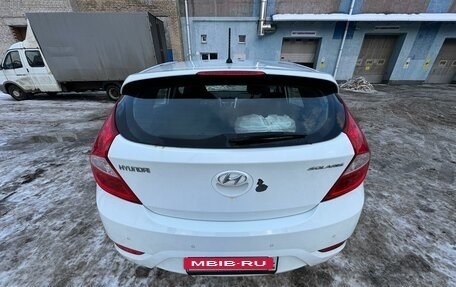 Hyundai Solaris II рестайлинг, 2012 год, 720 000 рублей, 5 фотография