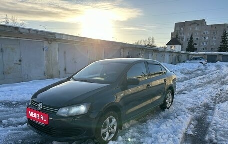 Volkswagen Polo VI (EU Market), 2011 год, 510 000 рублей, 2 фотография