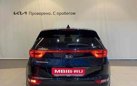 KIA Sportage IV рестайлинг, 2018 год, 2 100 000 рублей, 6 фотография