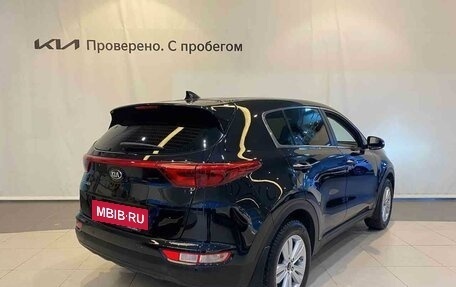 KIA Sportage IV рестайлинг, 2018 год, 2 100 000 рублей, 5 фотография